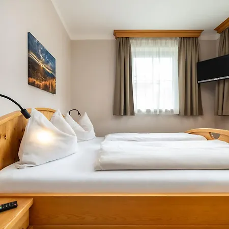 Guest house Haus Am Hammerrain 4*